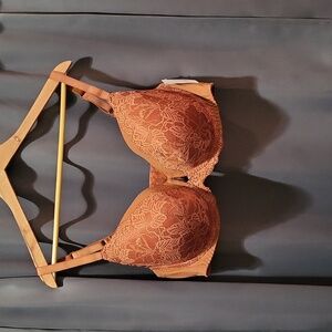 AUDEN WOMENS BROWN BRA. 42D/ NWT